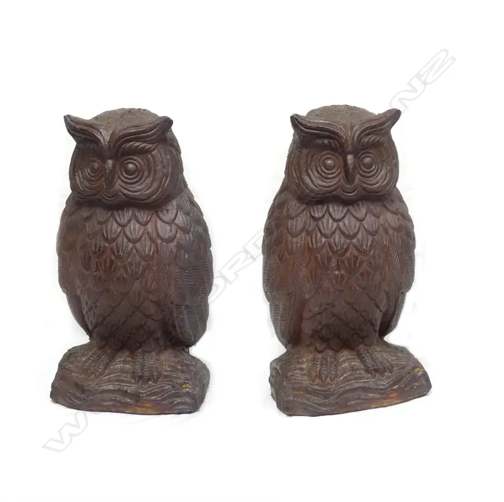 A pair of stoneware glazed and sculpted owl garden ornaments Image 1++