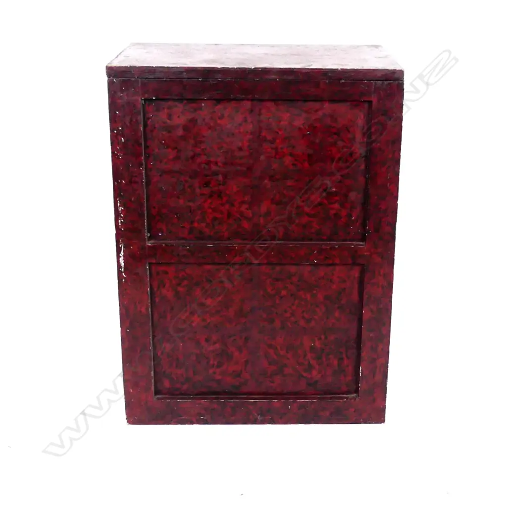 A vintage tall hinged lidded storage box Image 1++