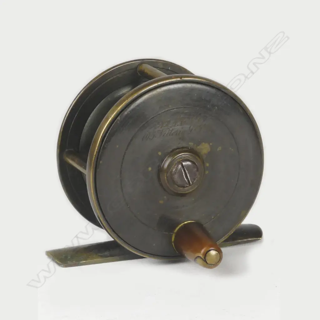A c.1910 Army & Navy 2¼’ brass fly reel Image 1++