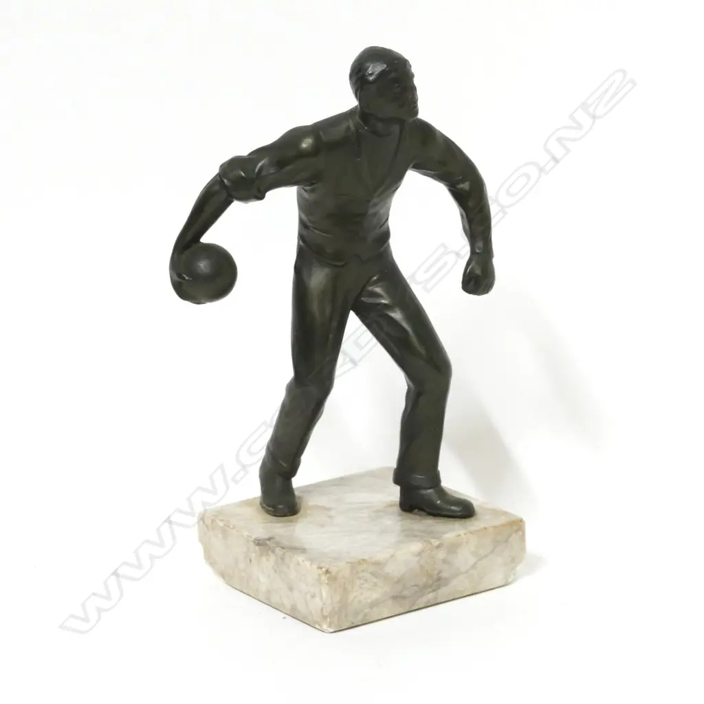 An American 1930s period spelter statuette Image 1++