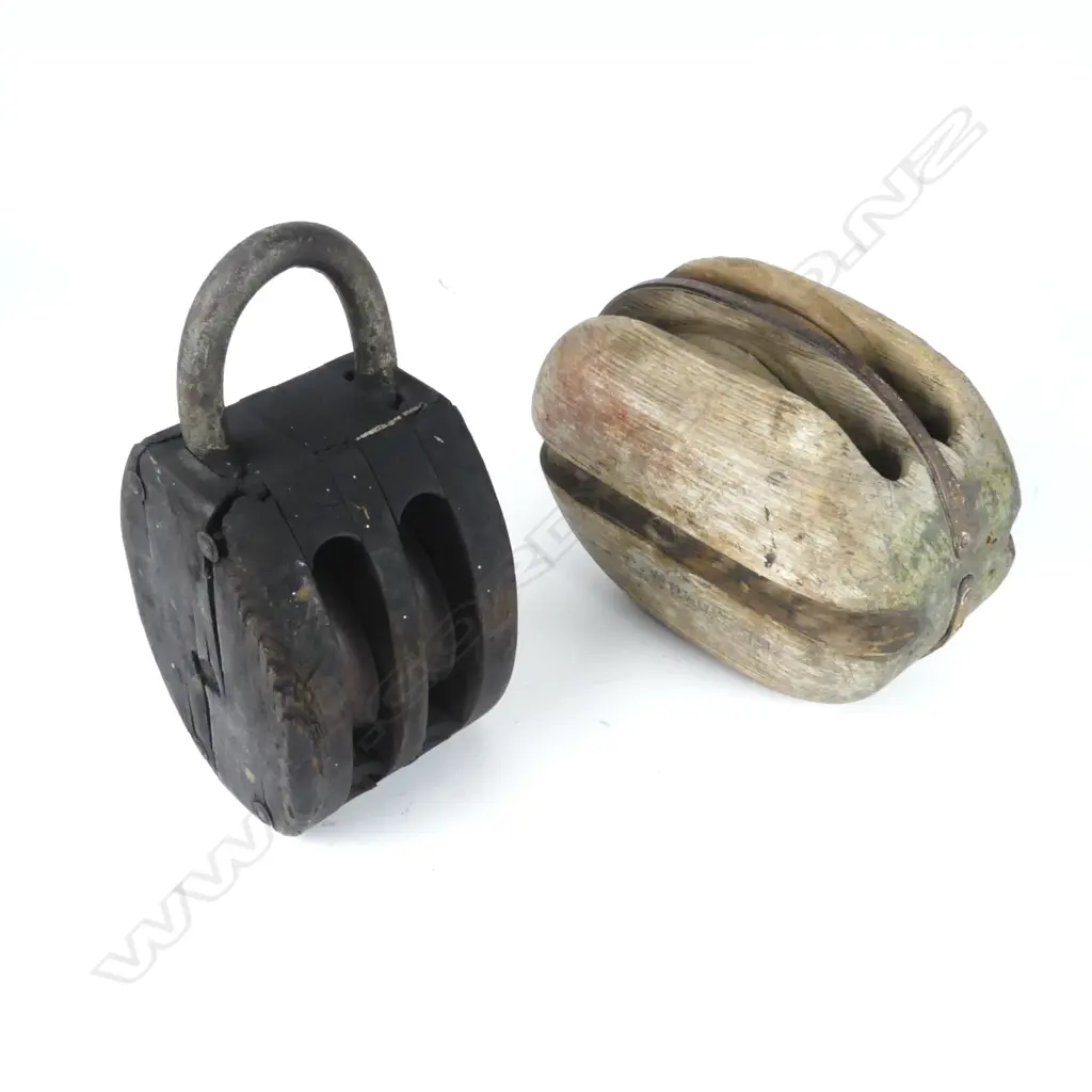 Two vintage double pulley ship's blocks Image 1++