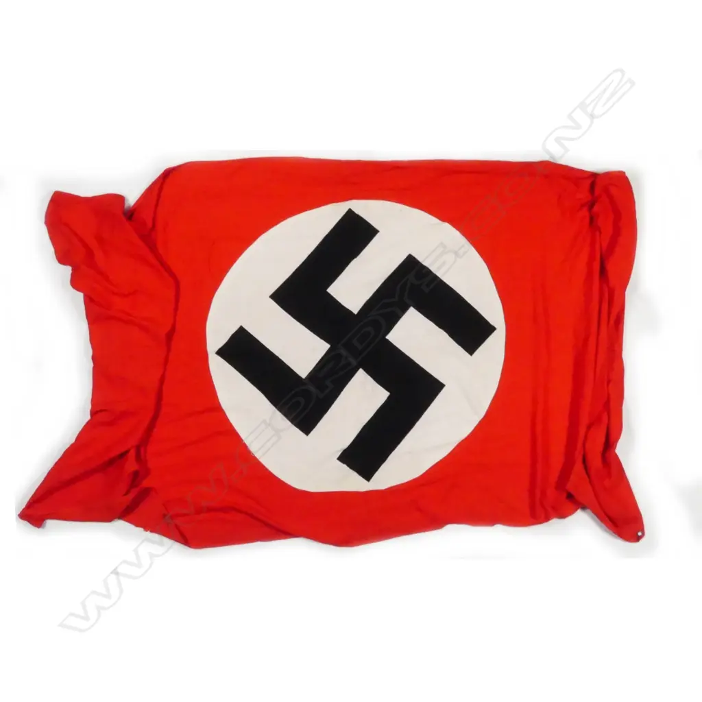 A large Nazi German vehicle identification drape/flag Image 1++