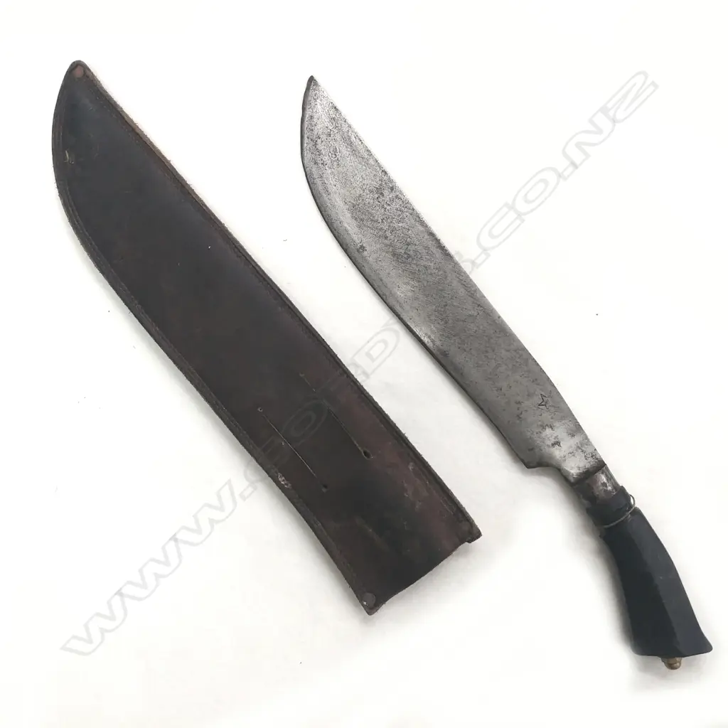 A c.1940-1945 Sumatran Barong long knife Image 1++