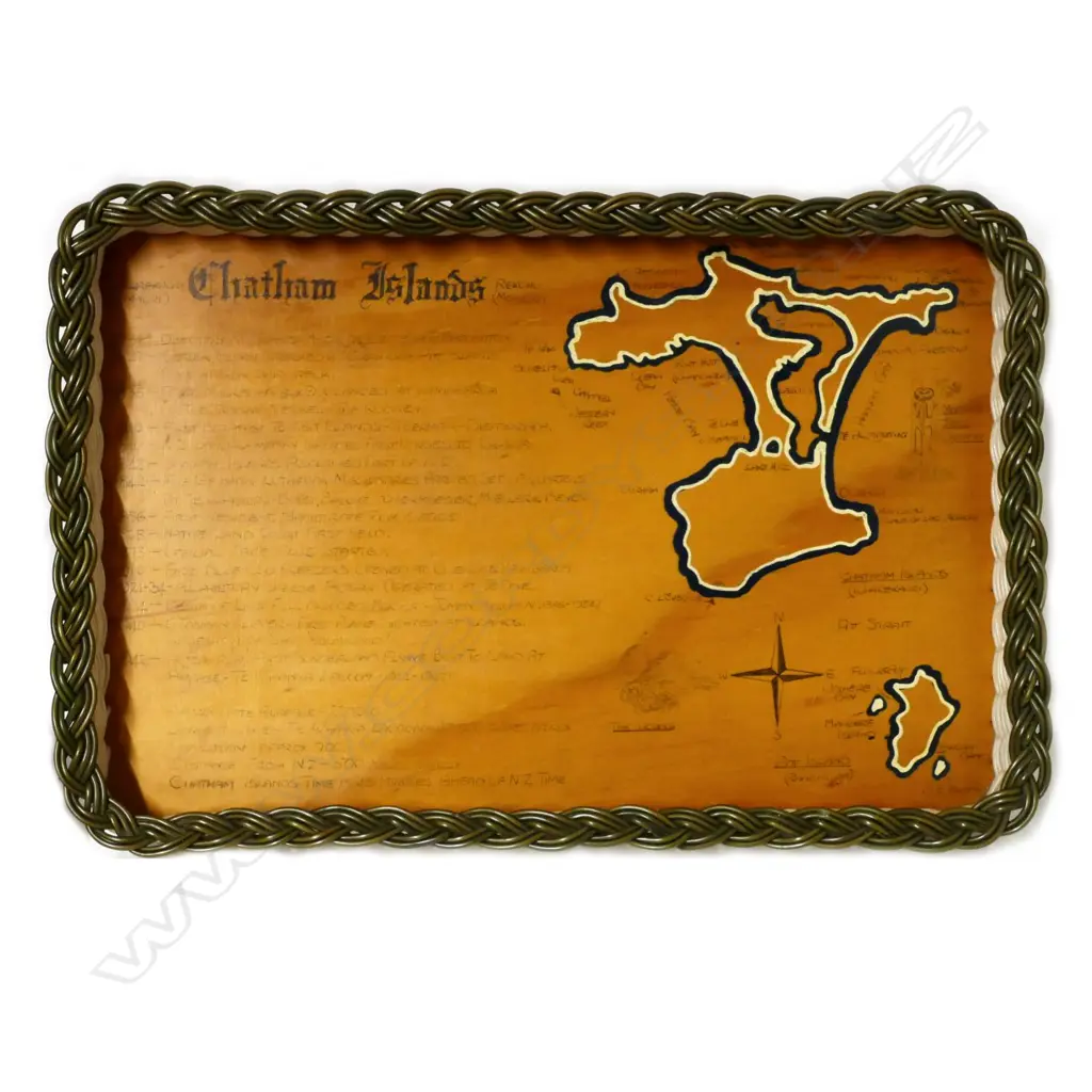 Two vintage folk art 'Chatham Islands' trays Image 1++