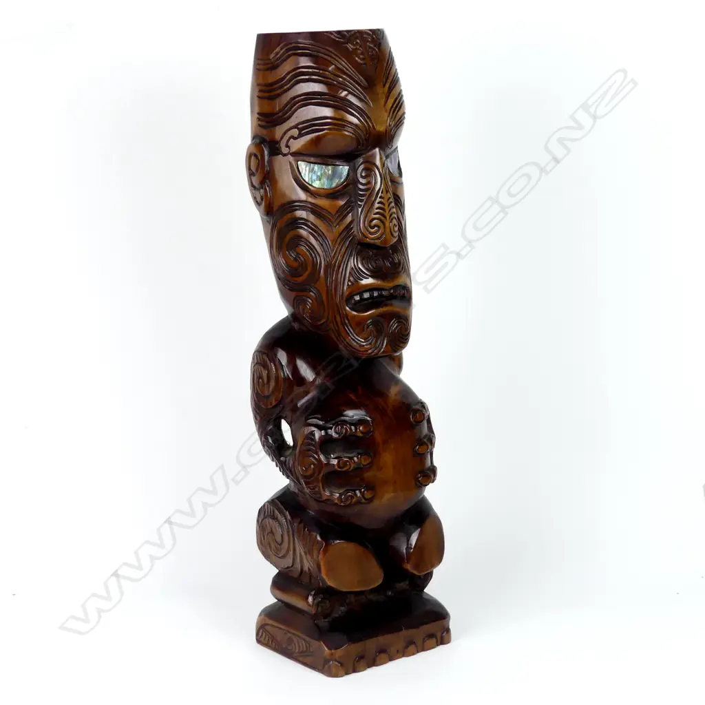 A quality Folk Art Maori stem post Image 1++
