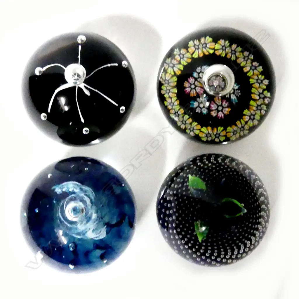 Four Caithness paperweights Image 1++