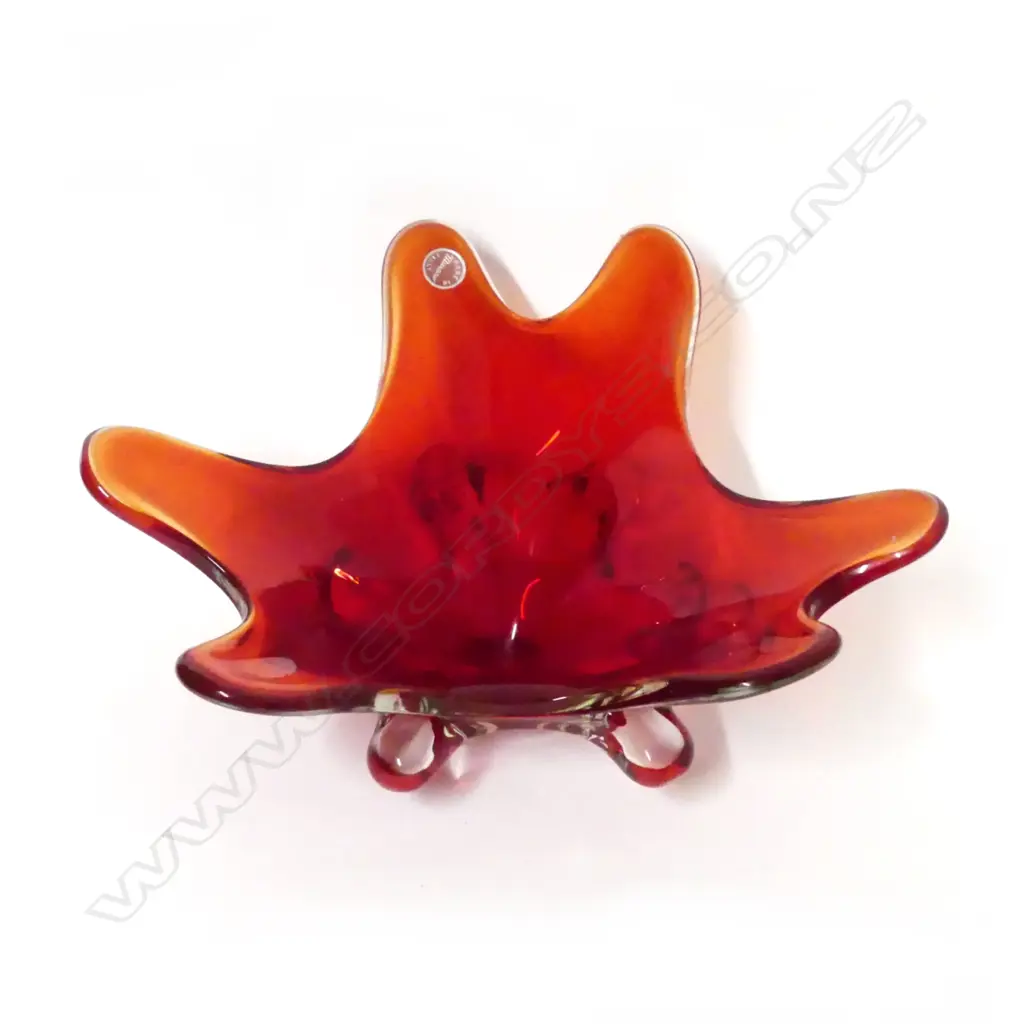 A Murano glass free-form bowl Image 1++