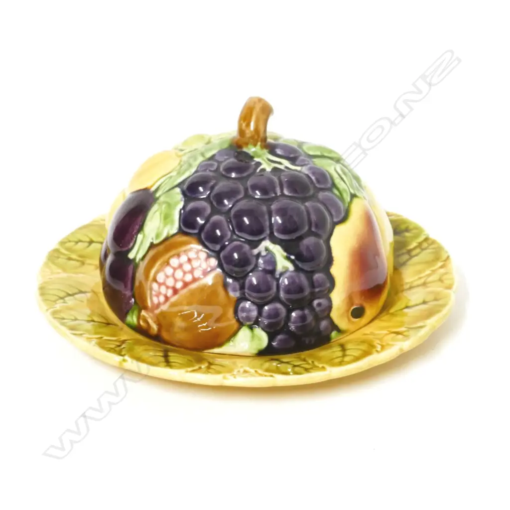 An old French Sarreguemines majolica cheese dish and cover Image 1++