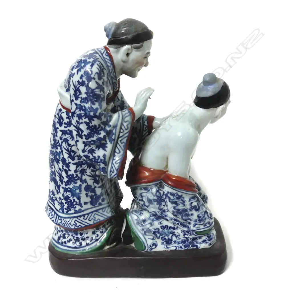A Chinese porcelain figure group Image 1++