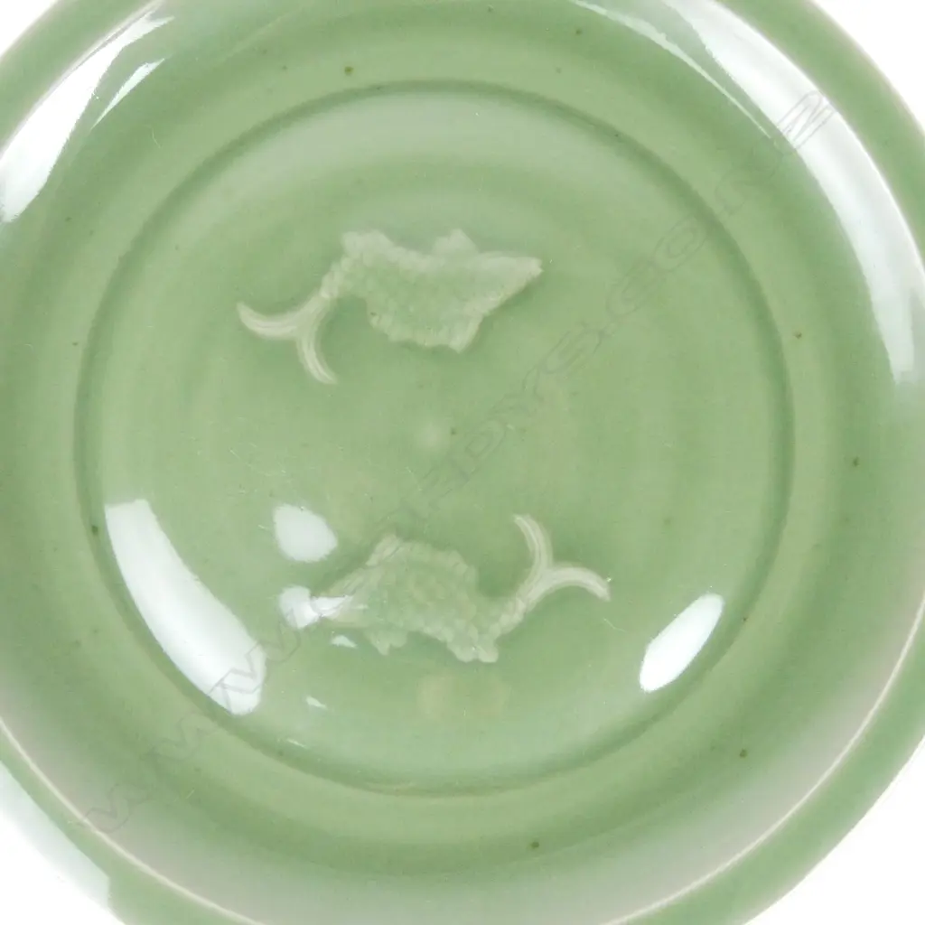 A Chinese celadon twin fish plate Image 1++