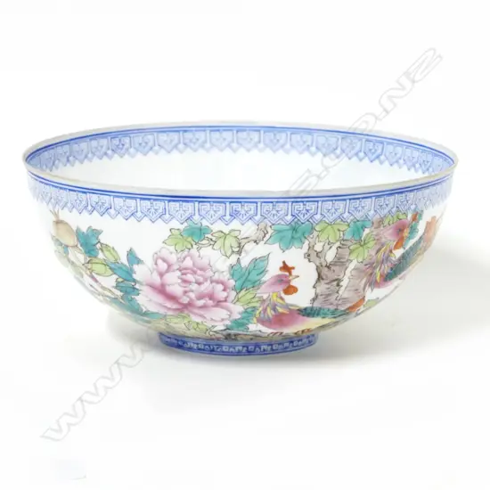 A Chinese fine eggshell porcelain polychrome decorated bowl