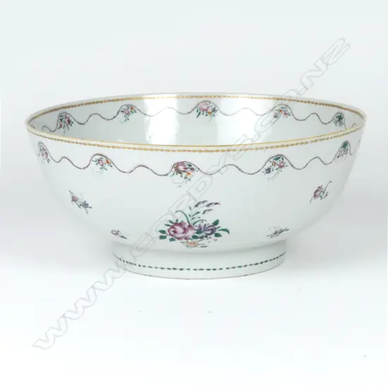 A Chinese Canton enamel porcelain bowl