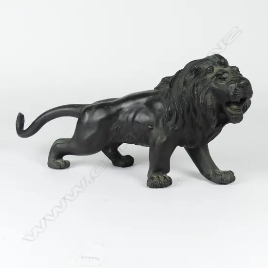 A good Japanese Meiji period bronze of a lion