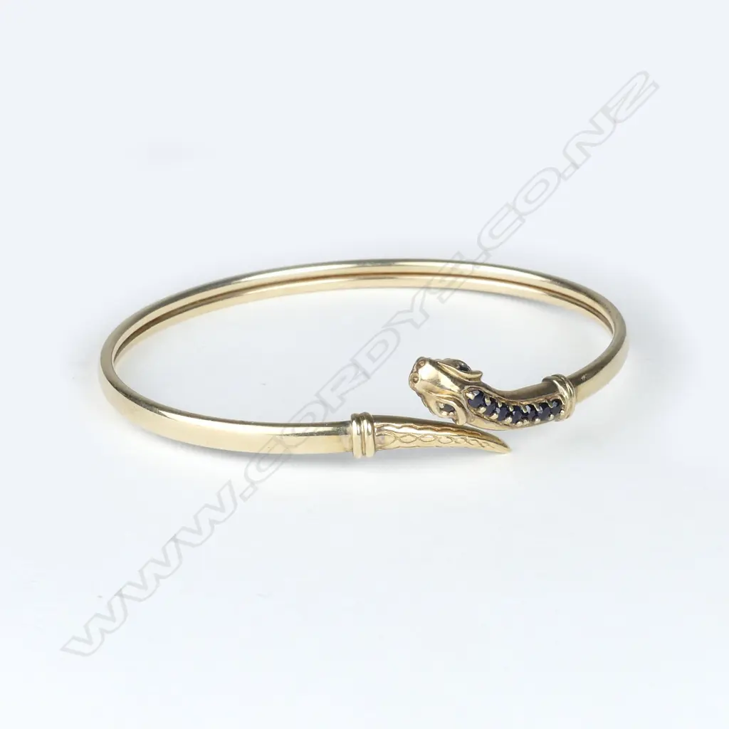 A 9ct gold snake bracelet Image 1++