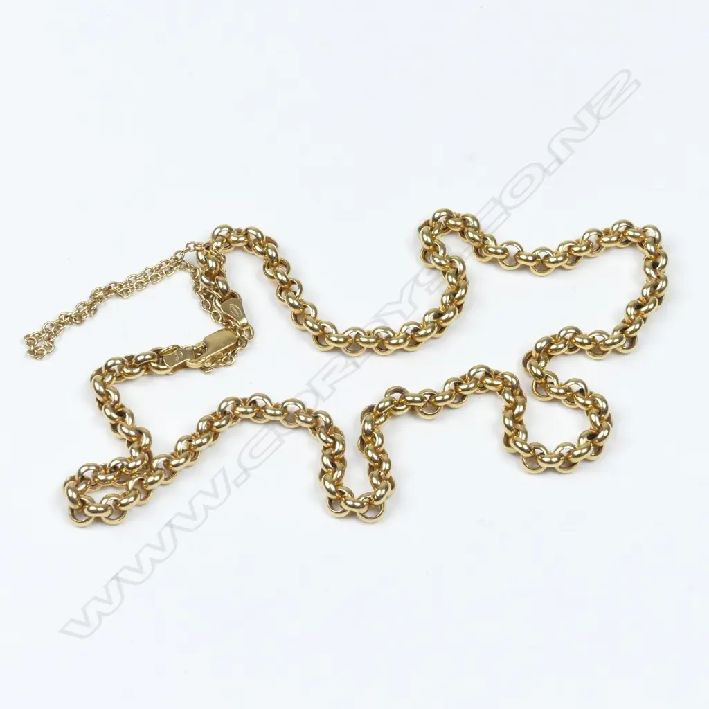 A 9ct. gold chain necklace Image 1++