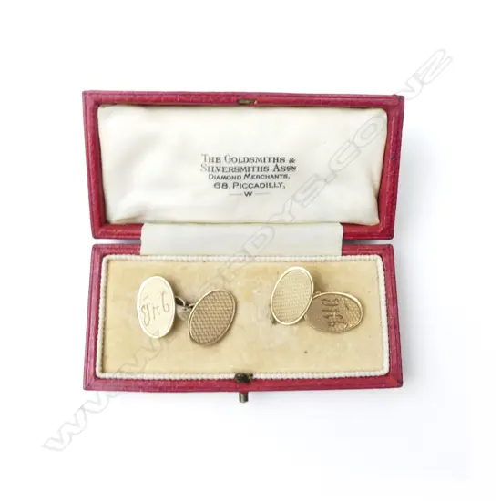 A pair of early 20thC 9ct. yellow gold gent's cufflinks