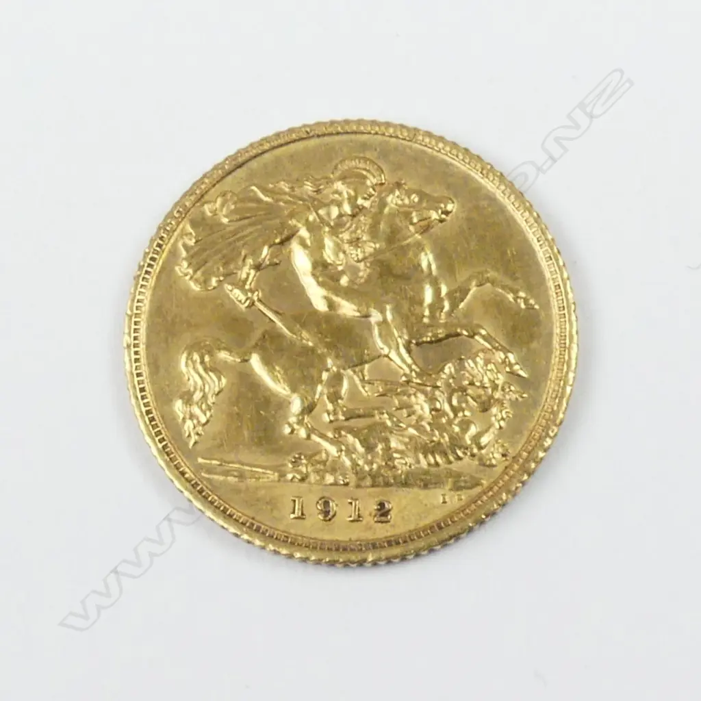 A 1912 gold half-sovereign Image 1++