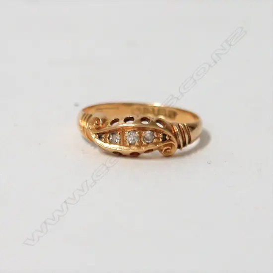 An early 20thC English 18ct. yellow gold and diamond ring