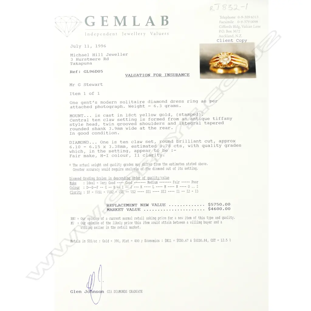 A gent's 18ct. gold and diamond ring Image 1++