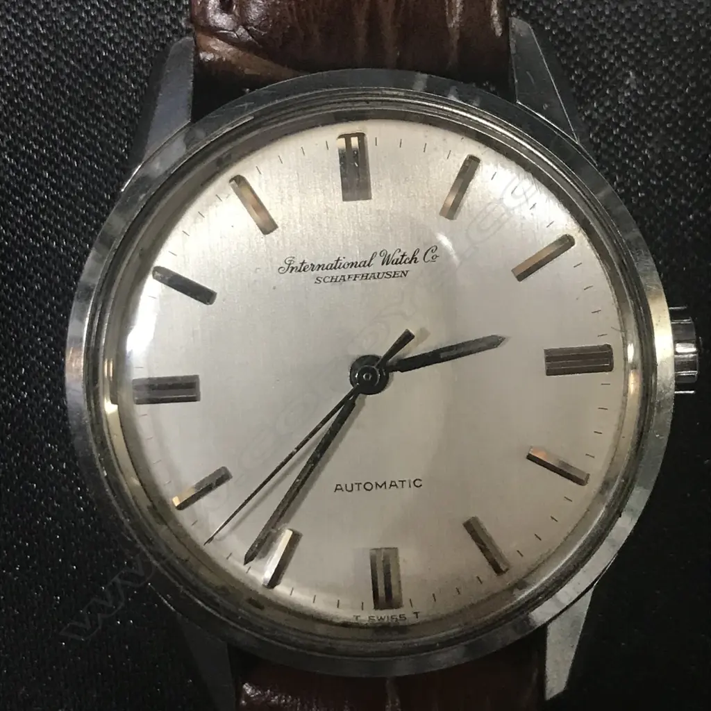 A vintage IWC Schaffhausen gent's wristwatch Image 1++