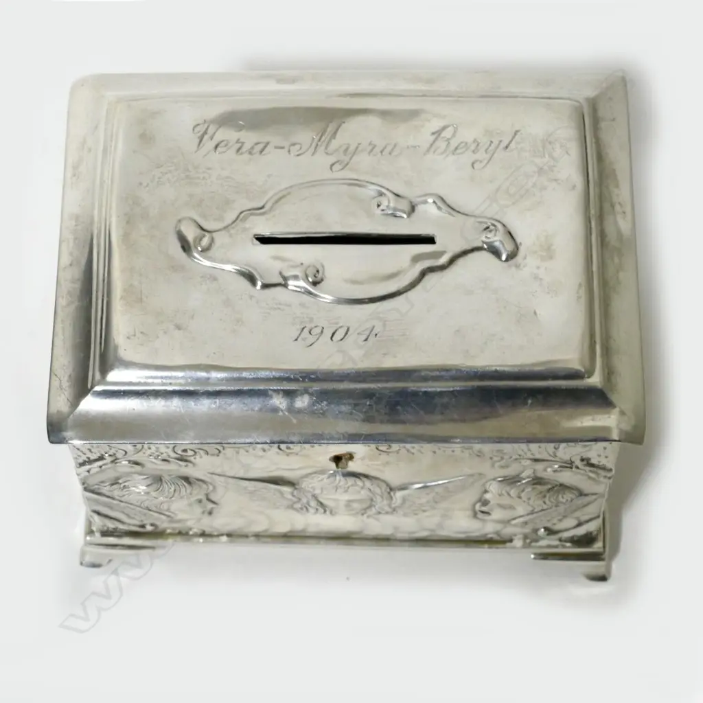 An Edwardian silver money box Image 1++