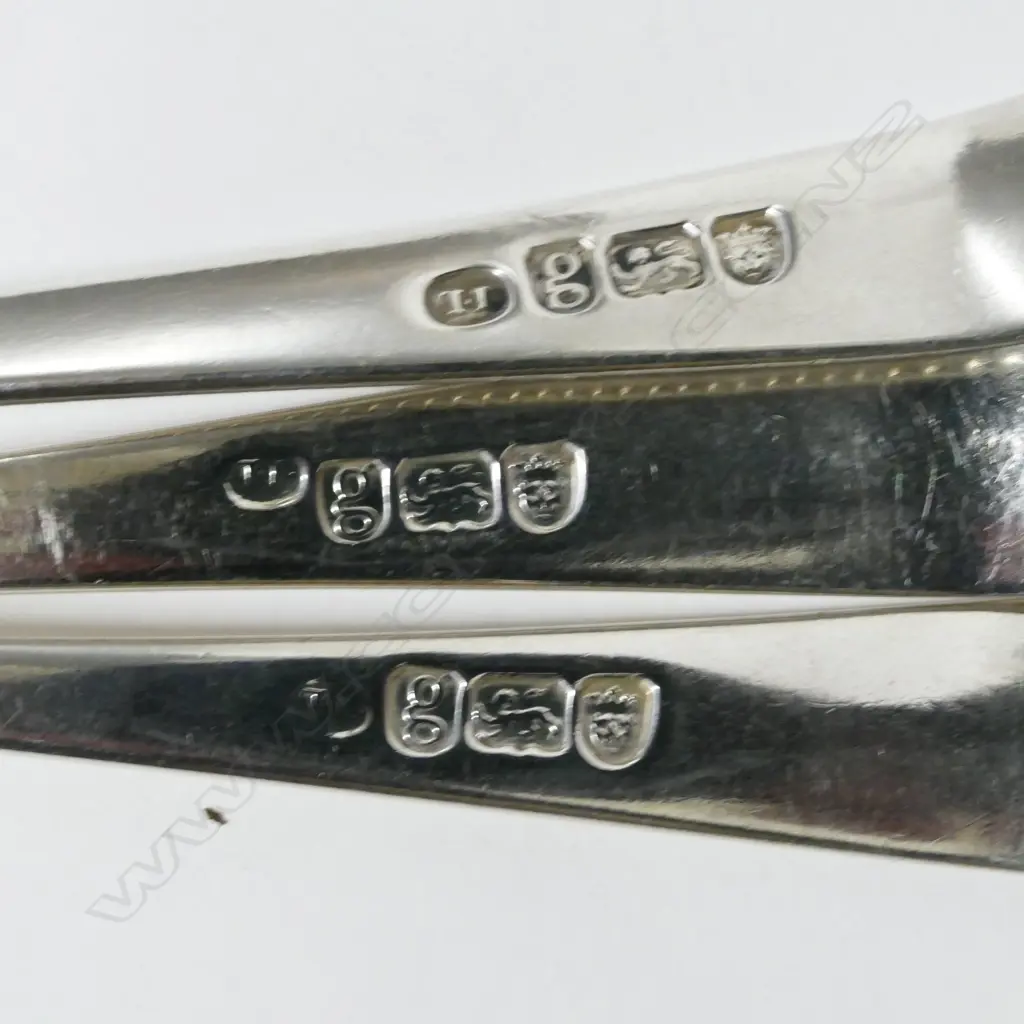 12 George III silver tablespoons Image 1++