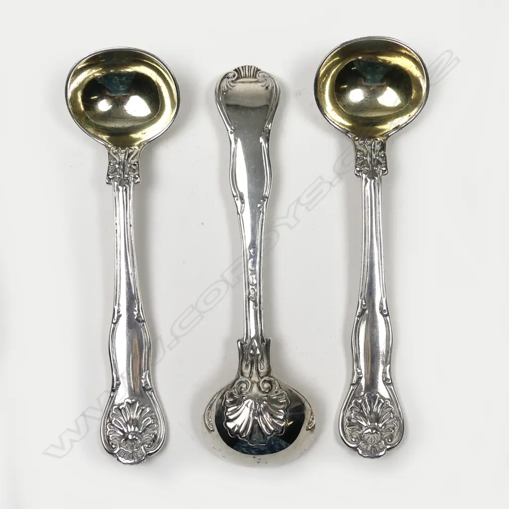 Three William IV silver mustard spoons Image 1++