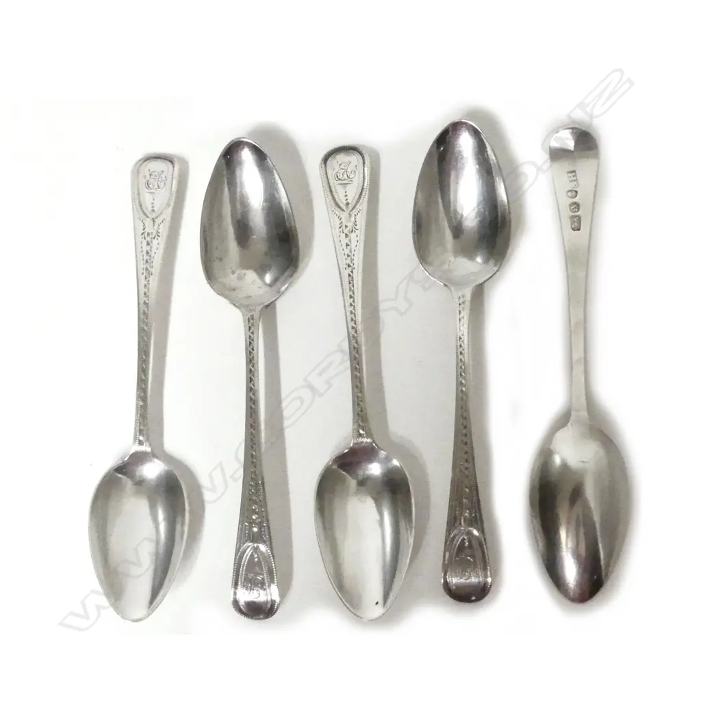Five George III silver teaspoons Image 1++