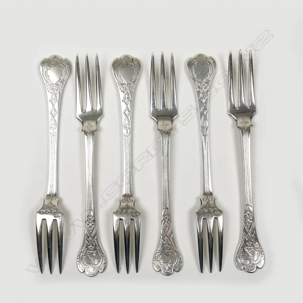 Six Victorian silver oyster forks Image 1++