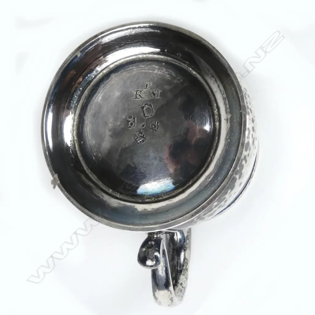 A George II silver ale mug Image 1++