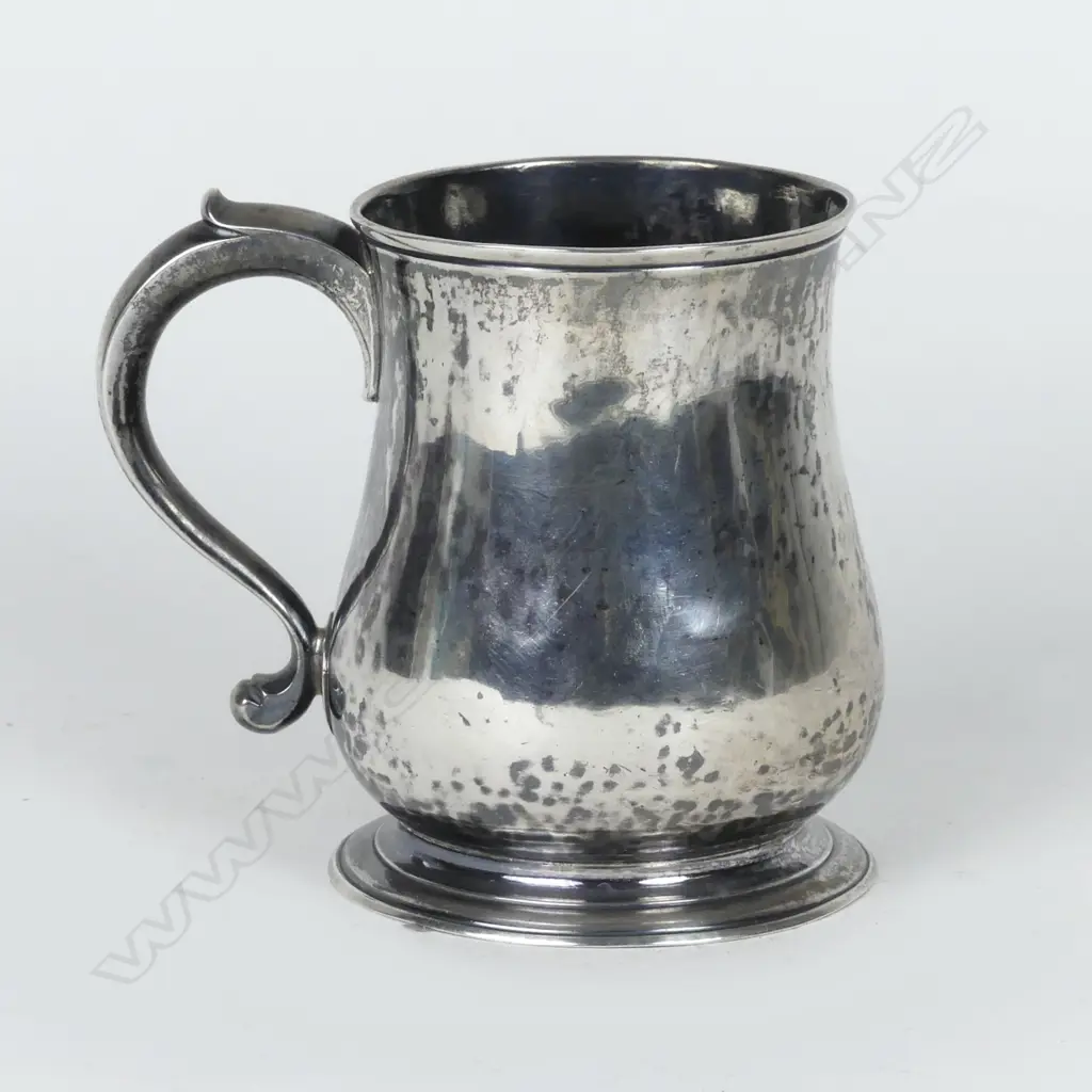 A George II silver ale mug Image 1++