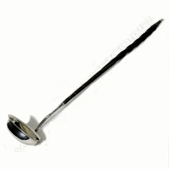 An early 19thC silver toddy ladle