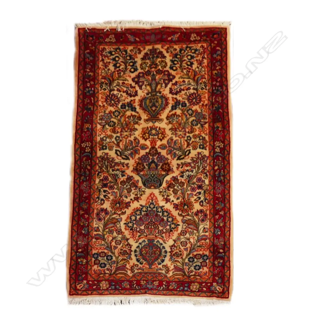 A Persian Saruq rug Image 1++