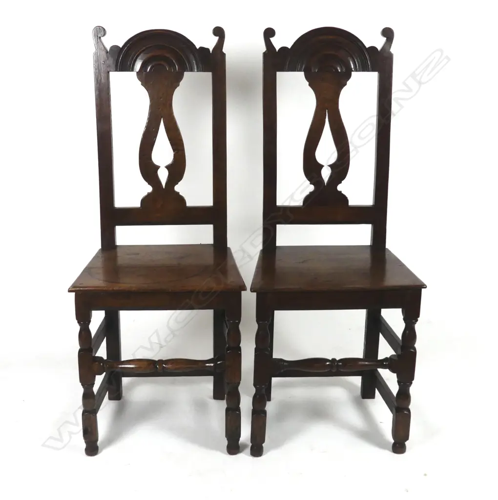 A pair of Victorian oak hall chairs Image 1++