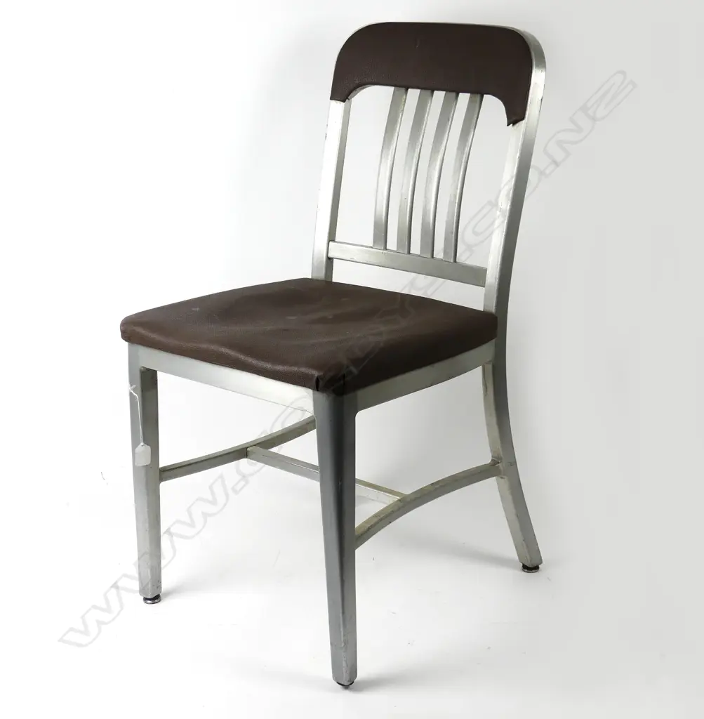 An American 'Good Form' aluminium office chair Image 1++