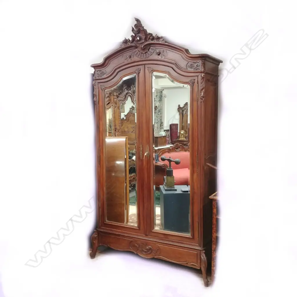A 19thC French walnut armoire Image 1++