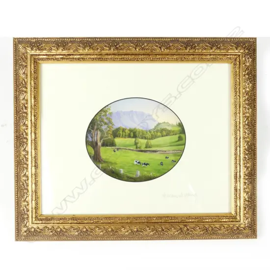 A hand painted emu egg