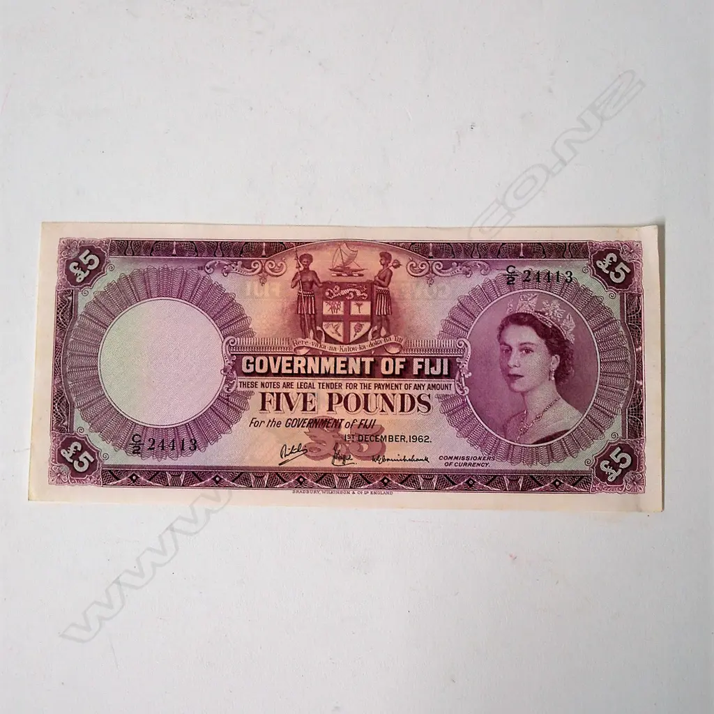 'Government of Fiji' £5 bank note Image 1++