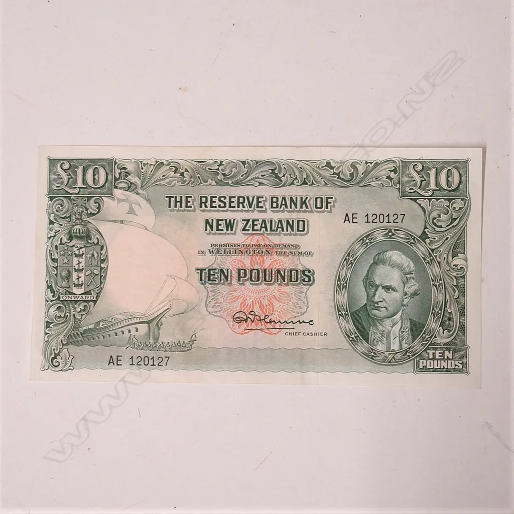 A N.Z. £10 Fleming 1945-1967 N.Z. banknote Image 1++