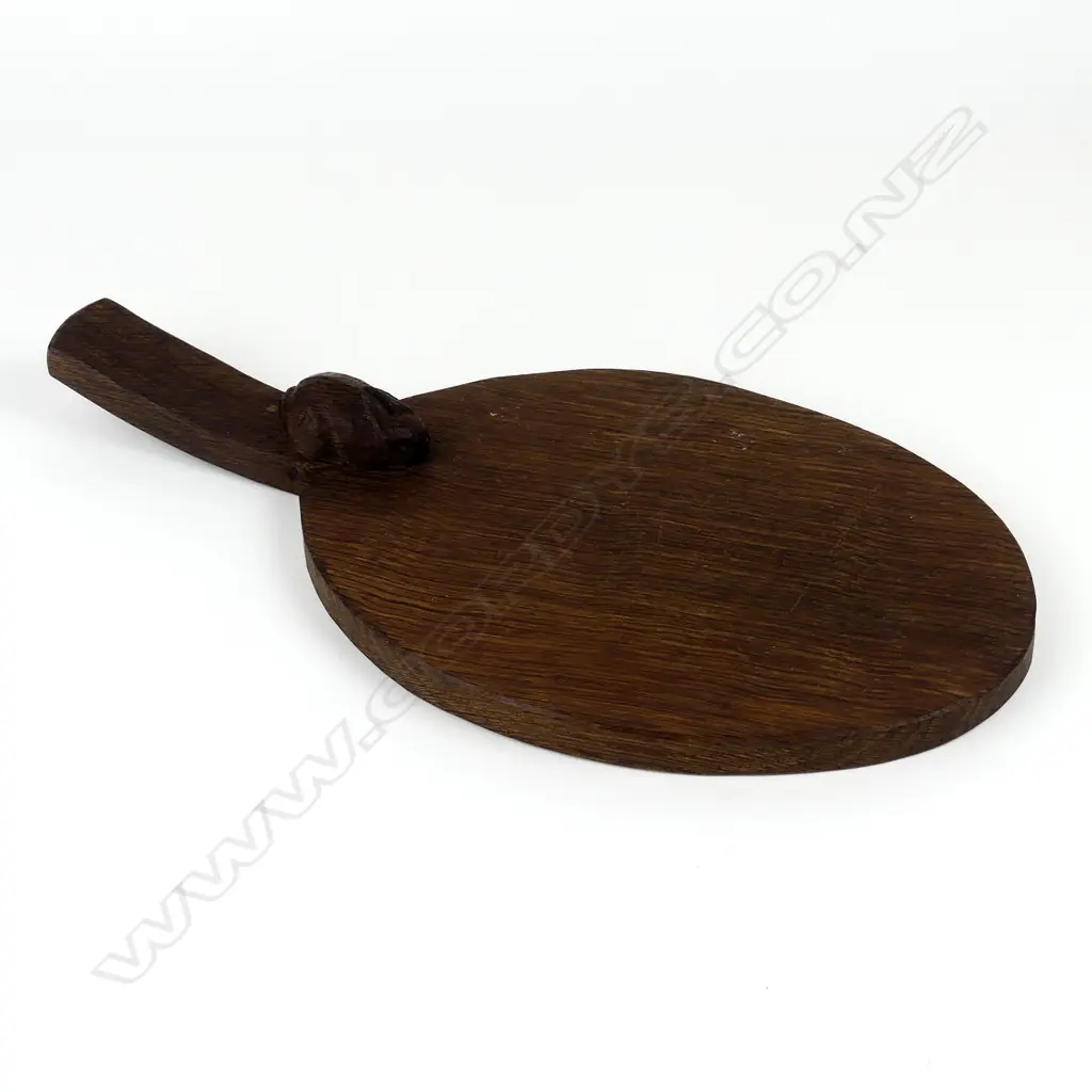 A Peter 'Rabbitman' Heap oak cheeseboard Image 1++