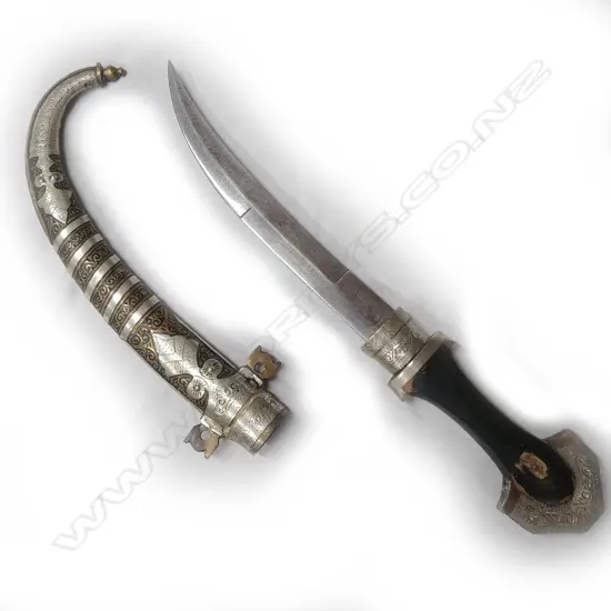 A Moroccan Jambiya Koummya dagger