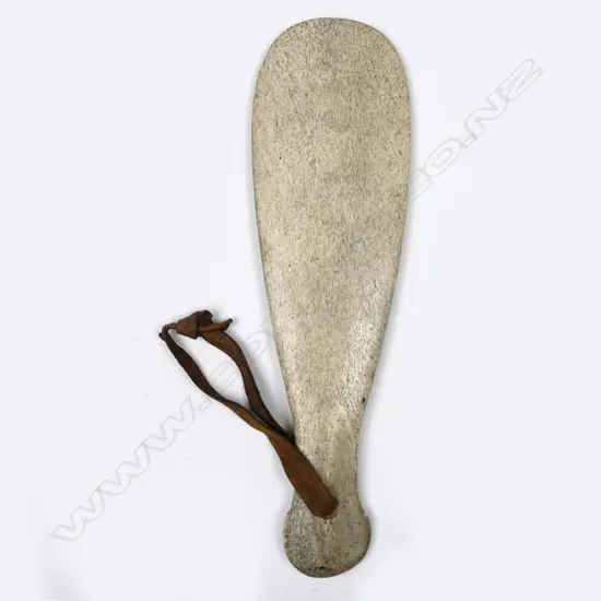 A patu paraoa (whalebone club)