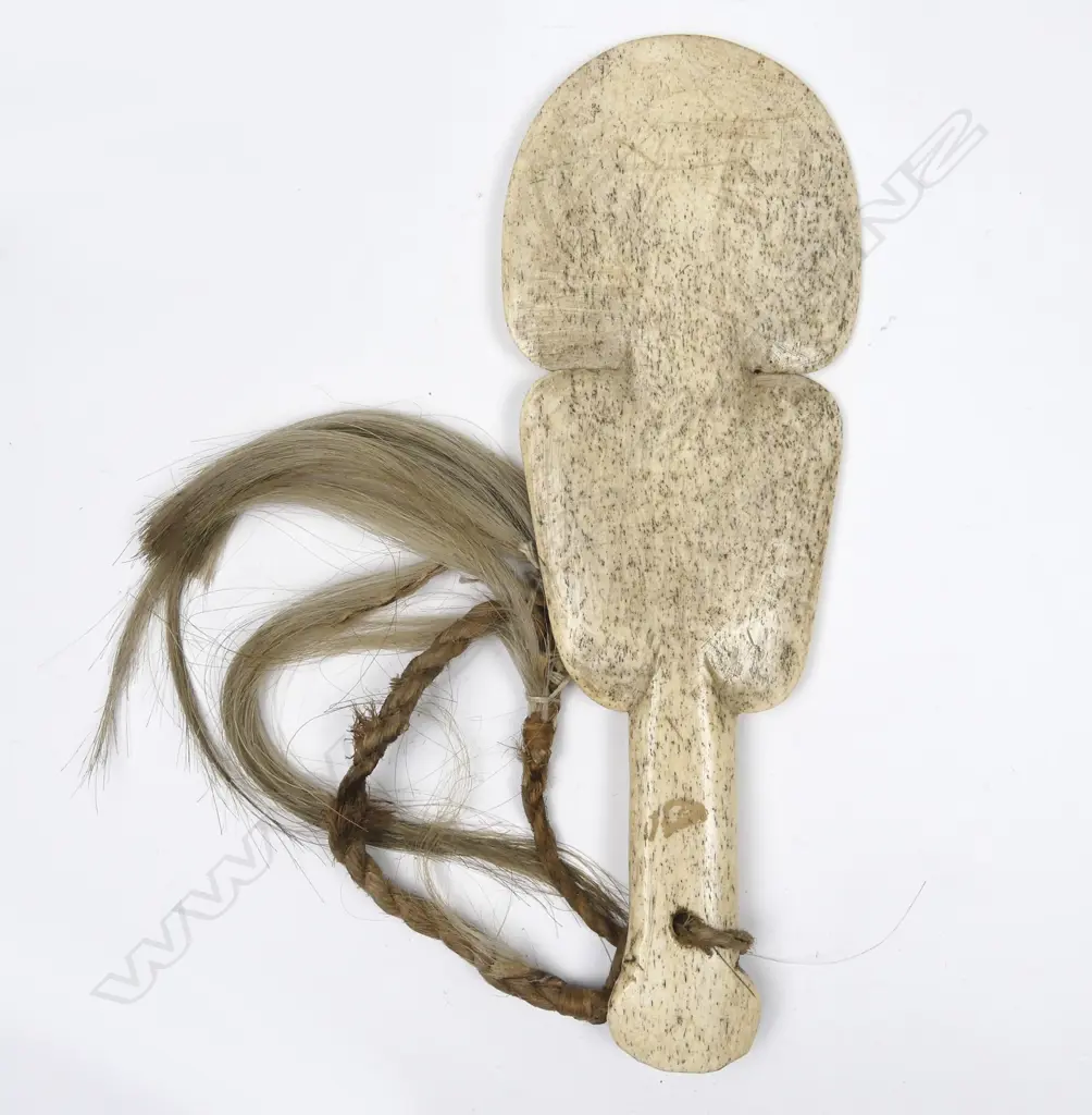 A kotiate parāoa (whalebone hand club) Image 1++