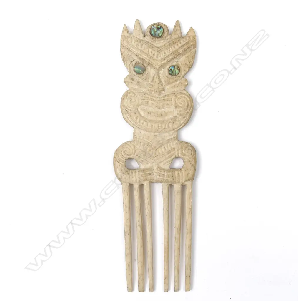 A 19thC whalebone heru (hair comb) Image 1++