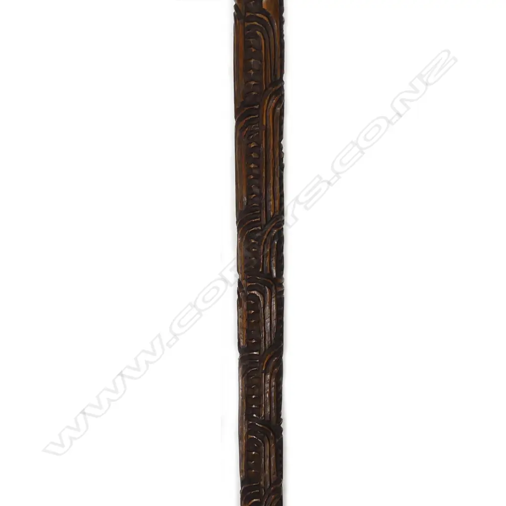An early/mid 20thC Maori carved walking stick Image 1++