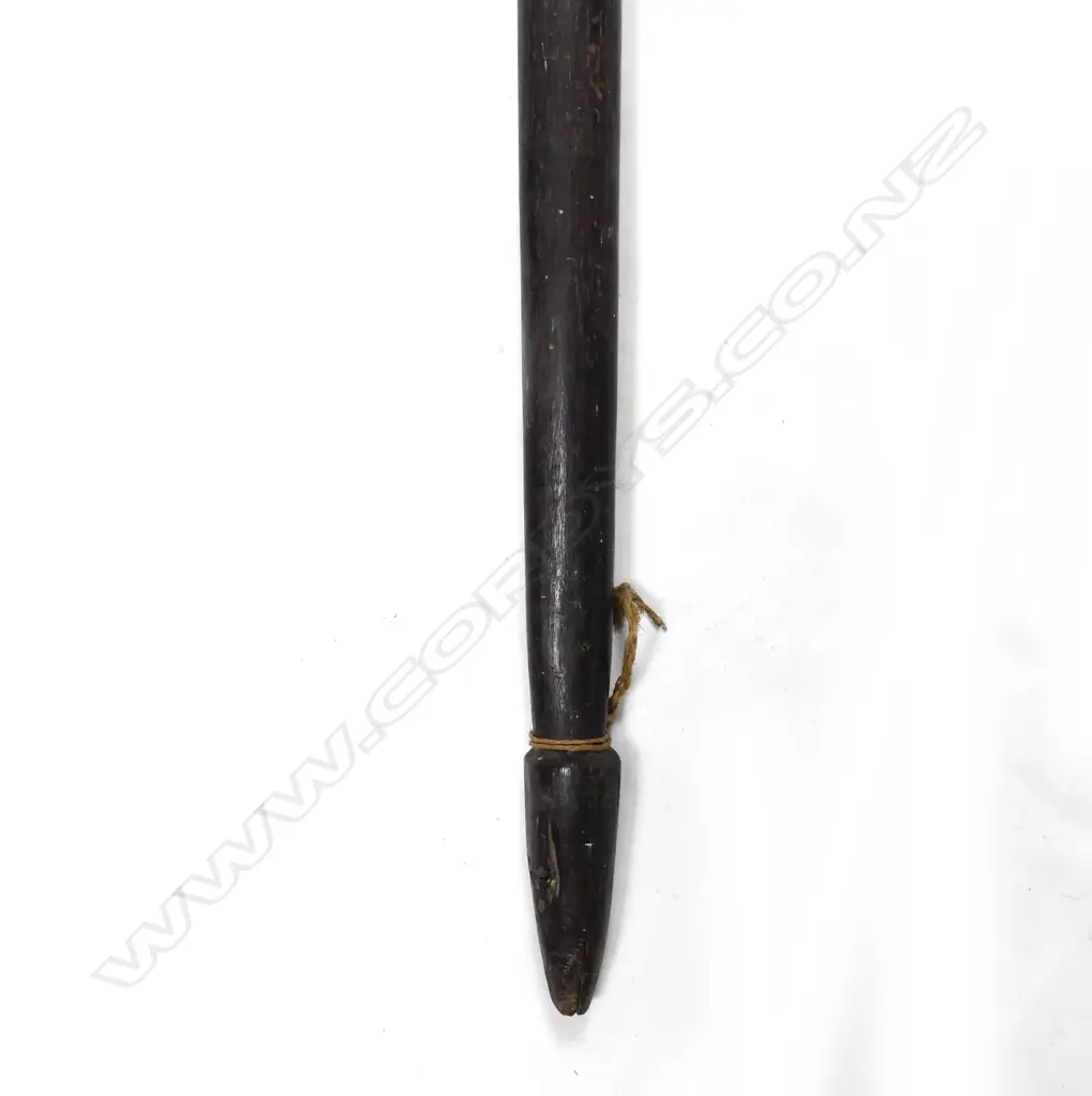 A large Solomon Islands paddle club Image 1++