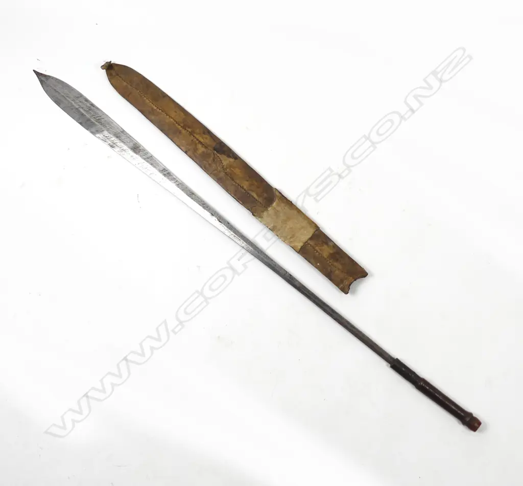 An unusually long Maasai seme sword Image 1++