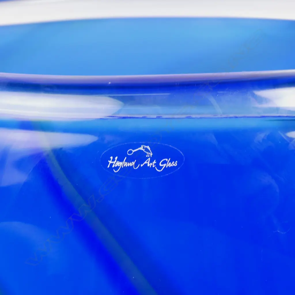 A very large Hoglund glass vase Image 1++
