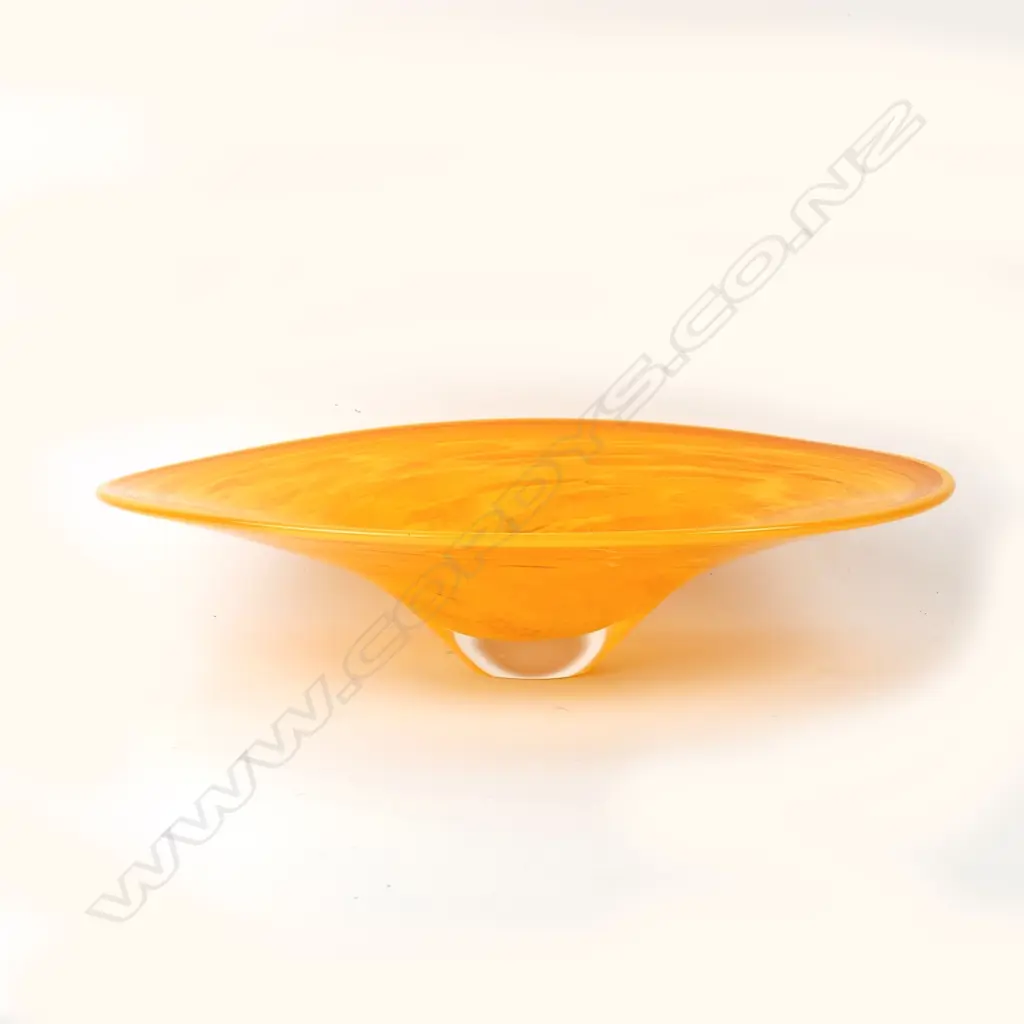 A Ron van der Vlugt (de Flute Studio) oval glass bowl Image 1++