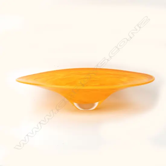A Ron van der Vlugt (de Flute Studio) oval glass bowl